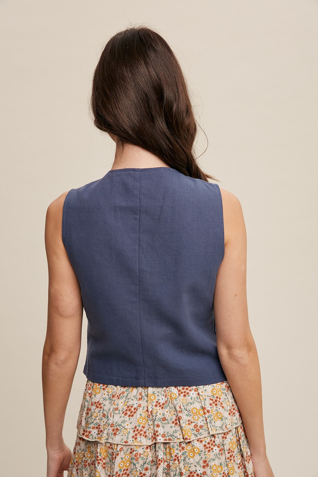 Neevina Vest