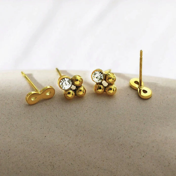 Rence 2 pack studs