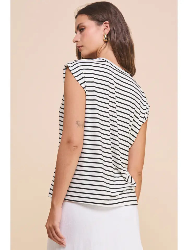 Stripped Muscle Tee Black and White stripes